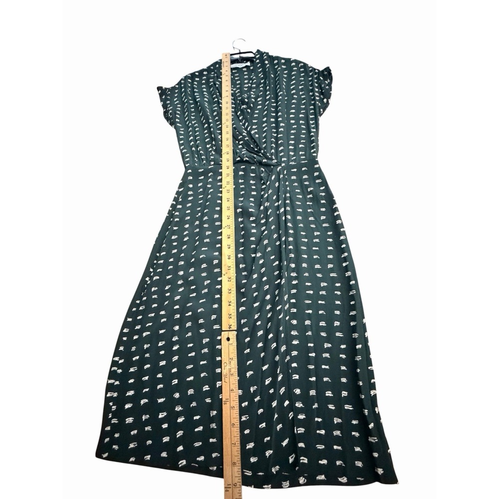 MM.LaFleur Faux Wrap Dress Size 6 Noel Sheath Swipe Green Ruched Italy #YZ2-8 - Picture 6 of 9